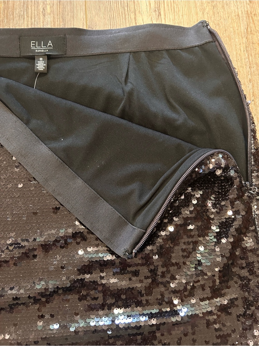 NWT ELLA RAFFAELLA Black Sequin
Midi Skirt Glamorous Evening
& Party Wear - Picture 4 of 12